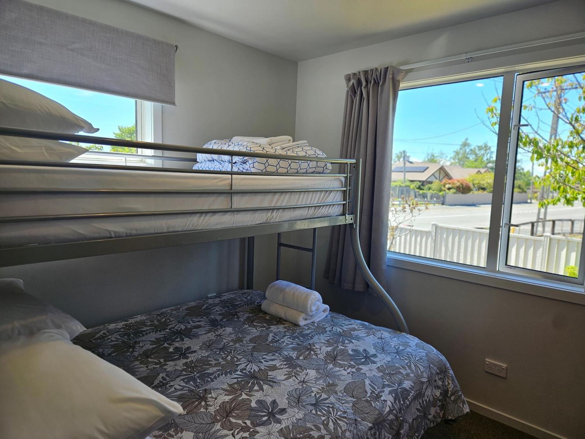 Modernised Mackenzie With Central Location. Twizel Exterior photo